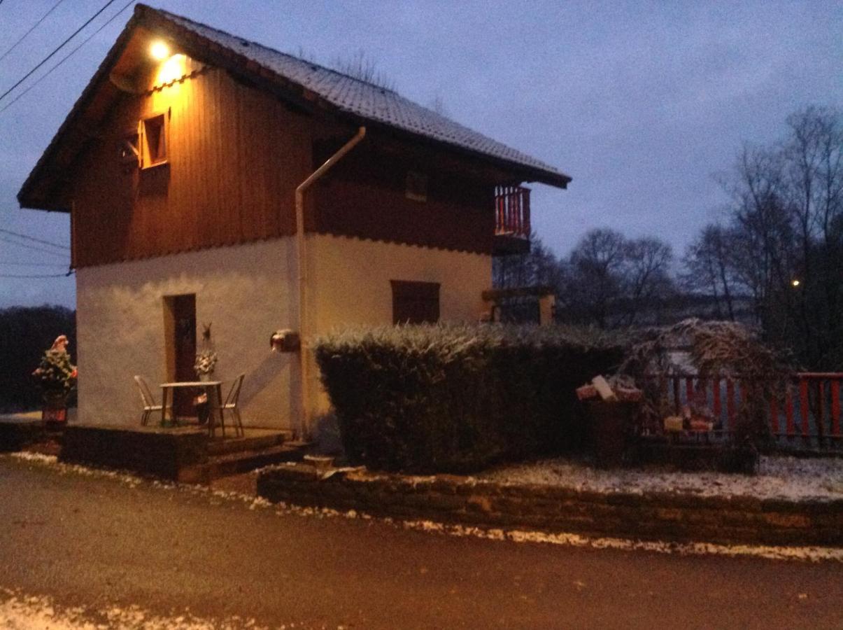 Gite Du Creux De La Goutte Xertigny Eksteriør billede